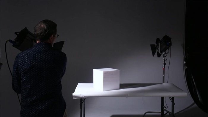 立方體(tǐ)的光線(xiàn)運用(yòng) 從基礎角度講解布光基本概念